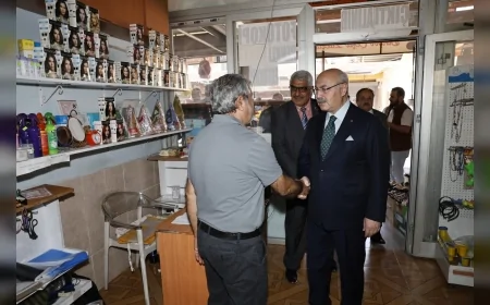 Adana Valisi Yavuz Selim Köşger Yeşiloba Mahallesi’nde Cuma Buluşmasında Vatandaşların Taleplerini Dinledi