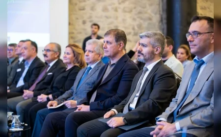 İzmir Büyükşehir Belediye Başkanı Cemil Tugay: “Değişimin seyircisi değil aktörü olacak bir şehir inşa ediyoruz”