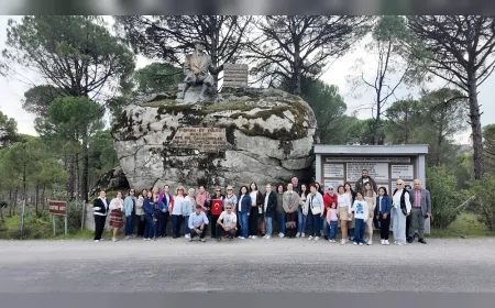 Menderes Belediyesi’nin Öğretmenler Günü İçin Düzenlediği Bergama Gezisi Renkli Görüntüler ve Yoğun Katılımla Tamamlandı