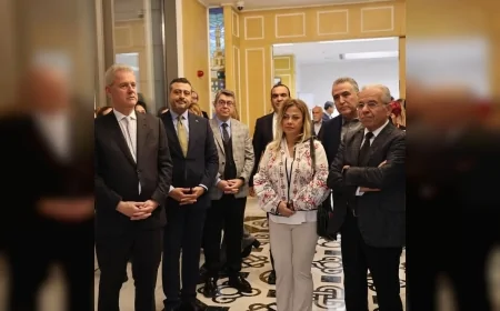 İzmir Ticaret Odası’nda Açılan “İletişim Yüzyılında Kentlerin Hikayesi” Sergisi Şehrin 55 Yıllık Belleğini Gün Yüzüne Çıkardı