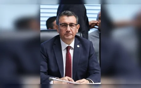 CHP KARAMAN MİLLETVEKİLİ İSMAİL ATAKAN ÜNVER: “İDDİANAMEDEKİ SİYASİ CÜMLELERİ HUKUKÇU YAZAMAZ”