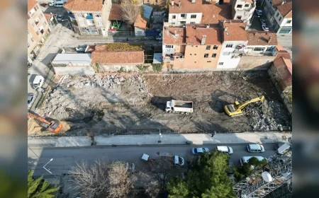 Çorum Merkezde Otopark Sorununa Yeni Çözüm: Eski İtfaiye Alanı Ücretsiz Açık Otopark Olarak Düzenleniyor
