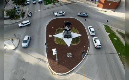 Buca’da Kurakçıl Peyzajla Yeşil Alanlarda Büyük Dönüşüm Başlatıldı Başkan Görkem Duman Çalışmaları Sahada İnceledi