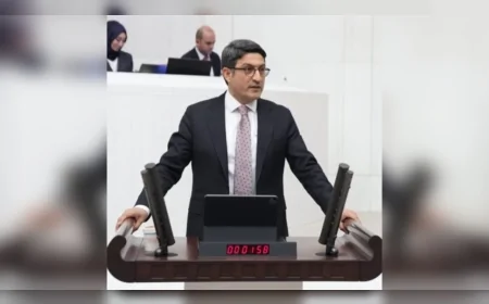 AK Parti adına Zeki Korkutata TBMM’de asgari ücret tartışmalarına ilişkin “Asgari ücret popülist bir konu değildir çalışanlarımızın alın teri ve onurudur öneri teknik süreci siyasallaştırıyor” dedi