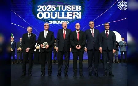 Sağlık Bakanı Kemal Memişoğlu 2025 TÜSEB Aziz Sancar Ödülleri Töreni’nde Türkiye’nin biyoteknoloji ve yapay zekâ odaklı sağlık vizyonunu açıkladı