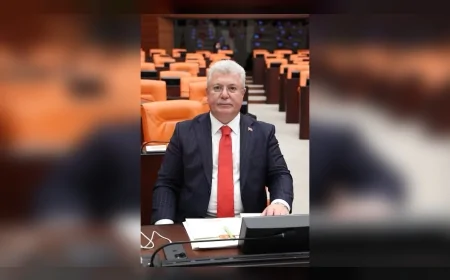 AK Parti Grup Başkanvekili Muhammet Emin Akbaşoğlu TBMM’de savunma sanayisinden sağlık ve tarıma uzanan yatırımları anlatarak “Türkiye Yüzyılı bereketin ve millî güçlenmenin yüzyılı olacaktır” dedi