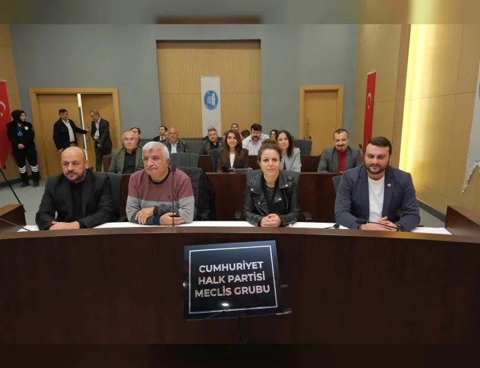 Çorum Belediye Başkanı Halil İbrahim Aşgın: “75 yaşındaki teyzeye sinkaflı söz söyleyen pazarcının tezgâhını kapatmak zorundaydık”