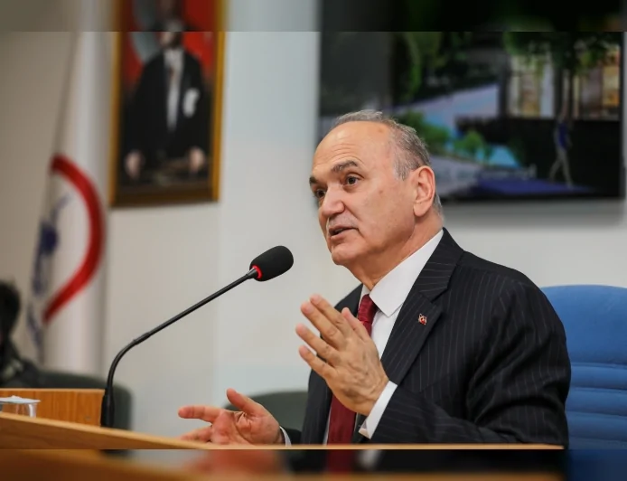 Düzce Belediye Başkanı Dr. Faruk Özlü: “Kendimizi klasik belediyecilik işleriyle sınırlamayacağız, geleceğe matuf vizyon projelerle yolumuza devam edeceğiz”