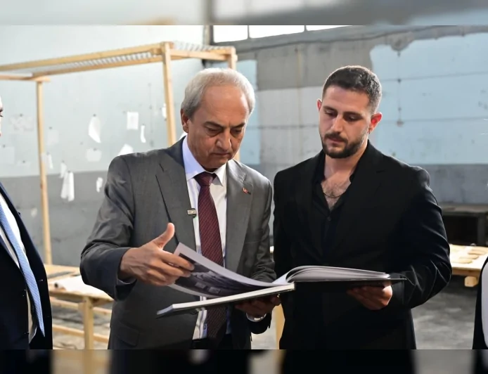 Kepez Belediye Başkanı Mesut Kocagöz: “Pil Fabrikası’nda Bienal’i Gezince Daha da Çok Gurur Duydum”