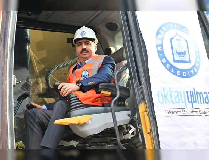 Yıldırım Belediye Başkanı Oktay Yılmaz: “Kentsel dönüşümü geleceğimize karşı taşıdığımız büyük bir sorumluluk olarak görüyoruz”