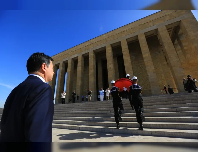 Bodrum Belediye Başkanı Ahmet Aras: “Atatürk’ün Aydınlattığı Yolda Durmaksızın Çalışacağız”