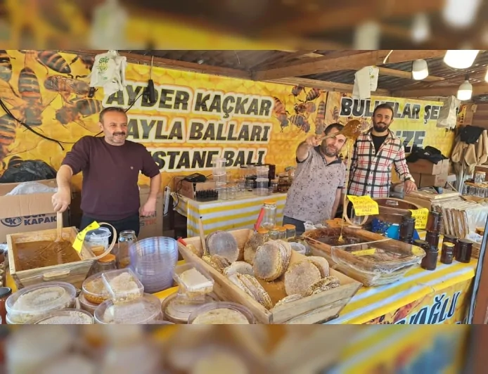 Denizli’de 13. Hamsi Şöleni Başladı: Volkan Konak Anısına 5 Ton Hamsi İkram Ediliyor