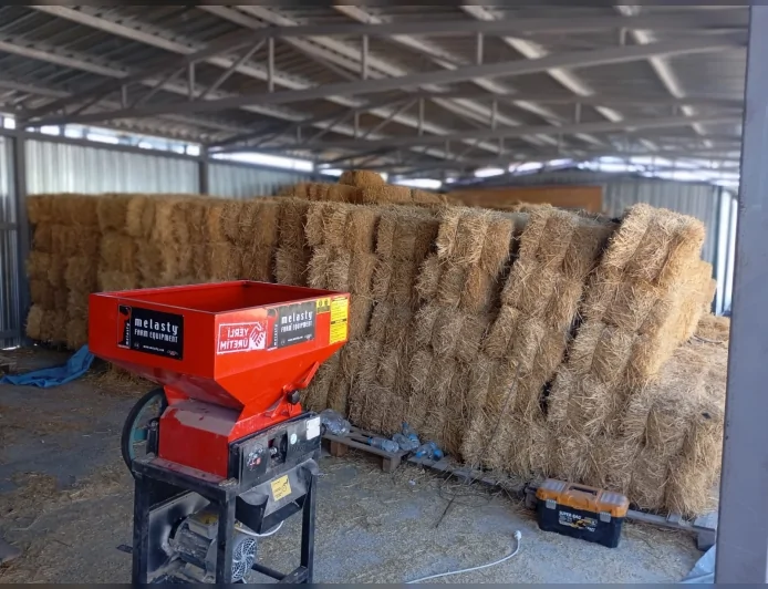 Eskişehir Büyükşehir Belediyesi’nden Küçükbaş Üreticilere Yerli Yemlik Tahıl ve Balya Desteği