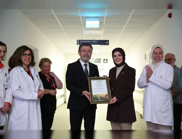 Her Yeni Doğan Bebek ve Yeni Evli Çift Adına Fidan Dikilecek: “Her Aile 1 Fidan” Projesiyle Yeşil Vatan Seferberliği Başlıyor