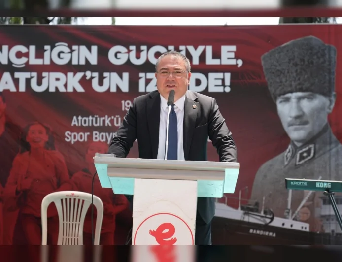 CHP Aydın Milletvekili Evrim Karakoz: “10 Kasım, Atatürk’ü anlama ve devrimlerine sahip çıkma günüdür”