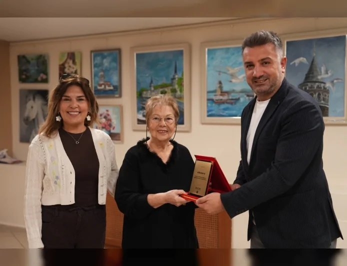 Kartal Belediyesi Hizmet Binası Fuaye Alanı’nda Açılan “Atölye No 10 Karma Yağlı Boya Resim Sergisi” Sanatseverleri Altı Gün Boyunca Ağırlayacak