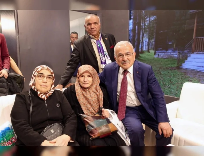 Ordu Büyükşehir Belediye Başkanı Mehmet Hilmi Güler İstanbul’daki 14 Ordu Tanıtım Günleri’nde yoğun ilgiyle karşılandı