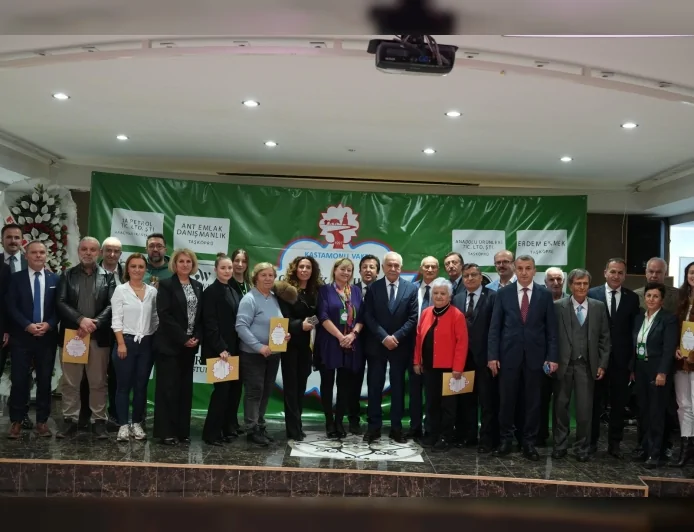 Ankara’daki Gençlik Buluşması Kastamonulu Üniversitelileri Bir Araya Getirdi ve Yeni Burs Destekleri Açıklandı