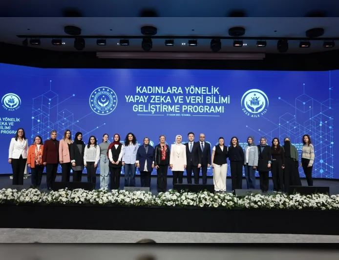 Aile ve Sosyal Hizmetler Bakanı Mahinur Özdemir Göktaş: “Kadınlar yapay zekaya dahil oldukça teknoloji daha adil ve daha insana dokunan bir hal alacak”