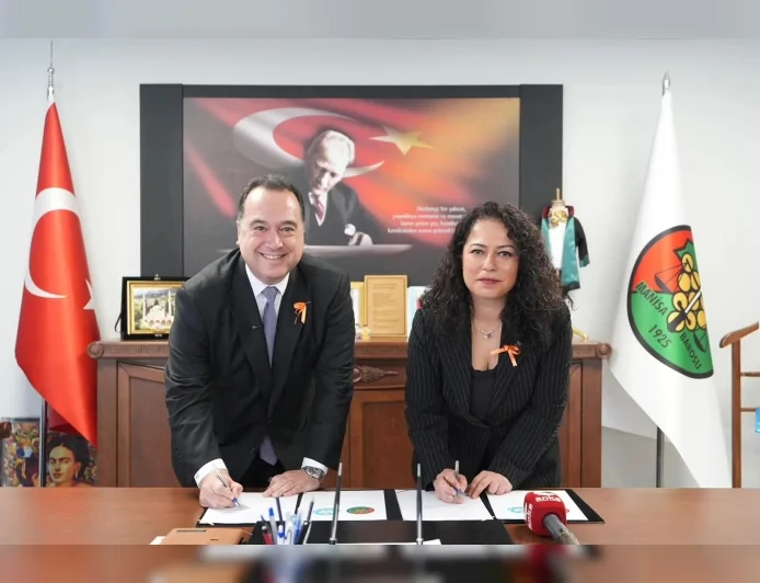 Manisa Büyükşehir Belediyesi ile Manisa Barosu Arasında İmzalanan Protokol Kadınlara Adli Yardım Desteğini Güçlendirecek