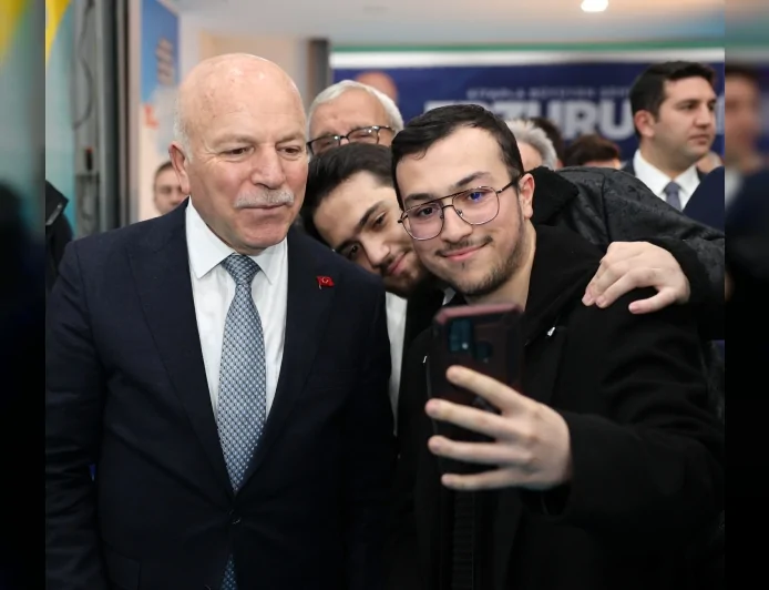 Erzurum Büyükşehir Belediye Başkanı Mehmet Sekmen: “Modern fuar merkezimiz kültürel yaşamın yeni buluşma noktasıdır”