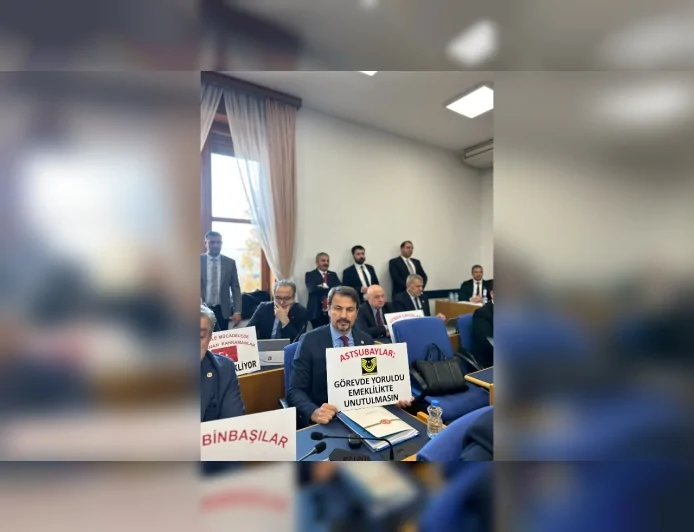 EYLEM ERTUĞ ERTUĞRUL TBMM’DE “KONFLİKT DIŞI ASKER ÖLÜMLERİ ŞÜPHELERİ ARTIRIYOR ŞEFFAF VE ETKİN SORUŞTURMA MEKANİZMASI KURULMALIDIR” ÇIKIŞIYLA ARAŞTIRMA KOMİSYONU ÇAĞRISI YAPTI