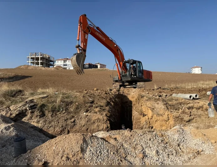 Çorum Belediyesi Mehmet Akif Ersoy 3’üncü Cadde’de Yeni Yerleşim Alanları İçin Altyapı Yatırımlarını Genişletiyor