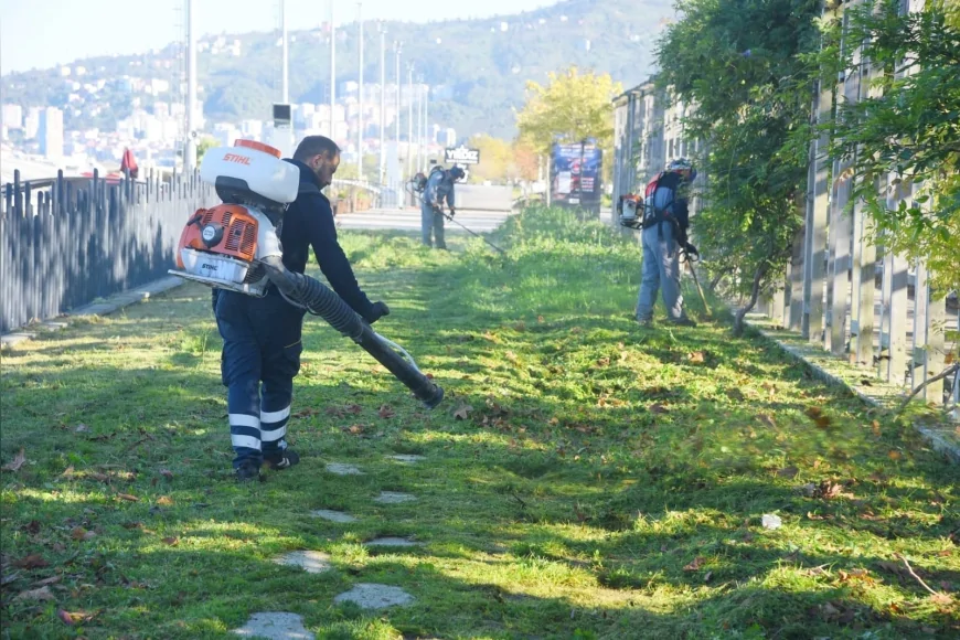 Giresun Belediyesi Sahil Şeridi ve Parklarda Bahar Temizliği Çalışmalarını Sürdürüyor
