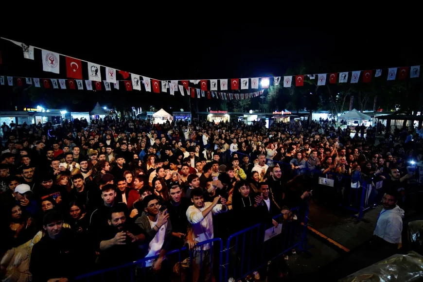 Bornova Büyükpark’ta “Bi Hayat Fest” Dayanışması: Abbas Miran ve Berk İçin Umut Dolu Bir Hafta