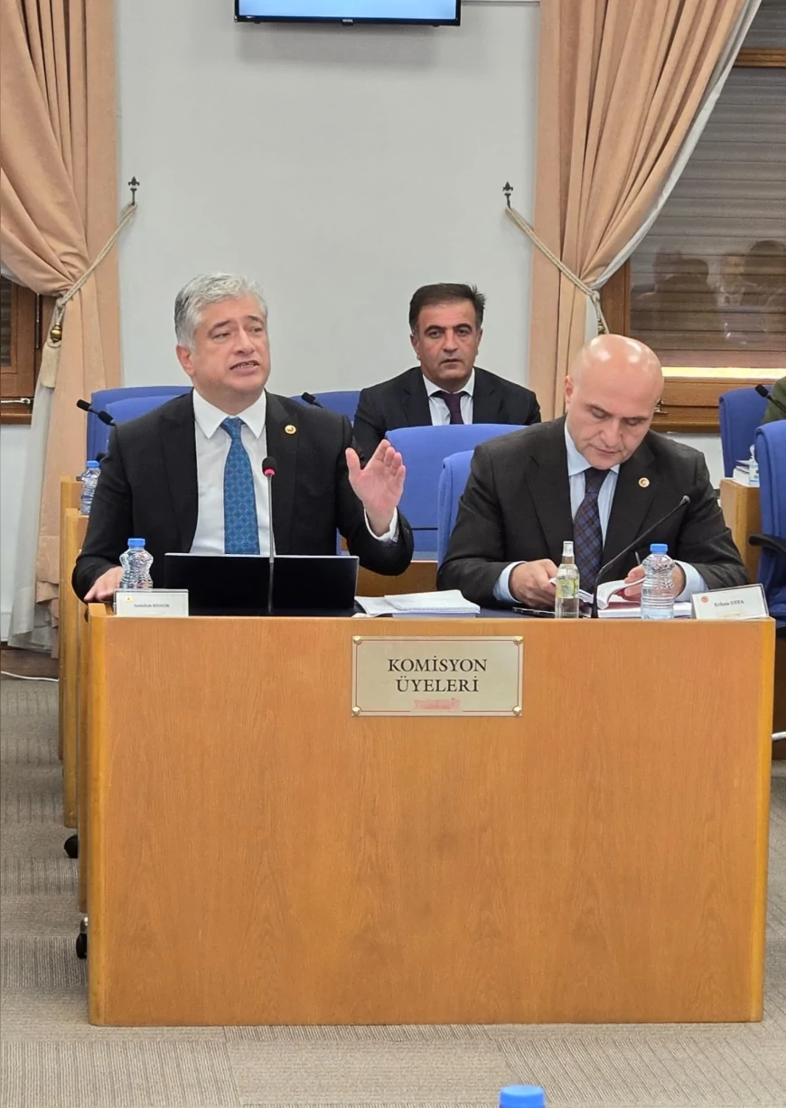 DEVA Partisi Sözcüsü Sadullah Kısacık: “Milletin Emeği, Alın Teri Faize Gidiyor”