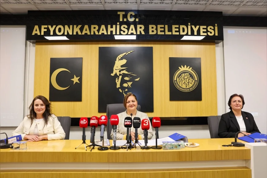 Afyonkarahisar Belediye Meclisi Kasım Ayı Toplantısı Gerçekleştirildi: Başkan Burcu Köksal “Gençlerimize Yatırım Şehrimizin Geleceğine Yatırımdır”