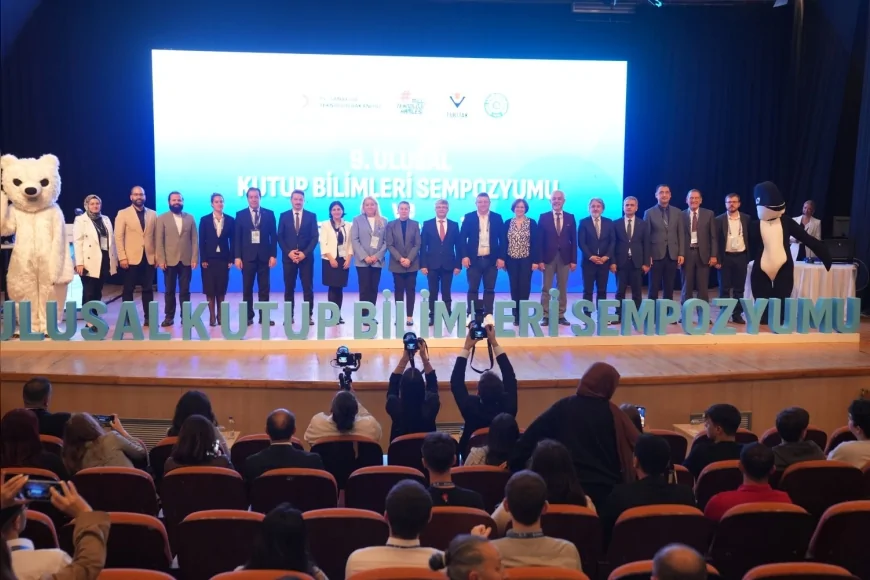 TÜBİTAK KARE Koordinasyonunda Düzenlenen “Kutup Bilimleri Sempozyumu ve Şenliği” Ege Üniversitesinde Bilim Dünyasını Bir Araya Getirdi