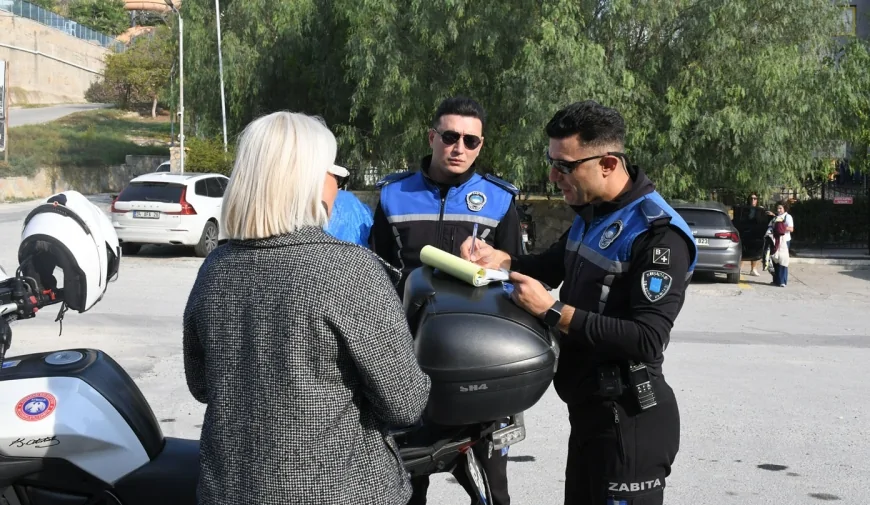 Kuşadası Belediyesi “Çöp Çıkarma Saatleri” Uygulamasında Denetimleri Artırdı