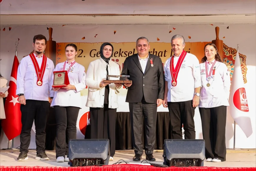 Keçiören’de 2. Geleneksel Serhat İlleri Yöresel Yemek Yarışması Finalinde Hünerli Eller Ödüllerine Kavuştu