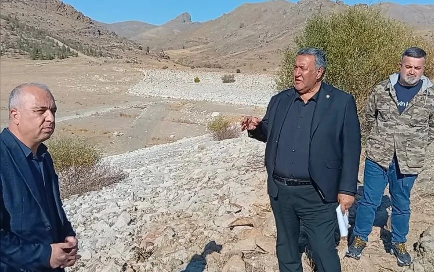 CHP Niğde Milletvekili Ömer Fethi Gürer: “Göletler kurudu, dereler beslenmiyor; su politikası yeniden şekillendirilmeli”