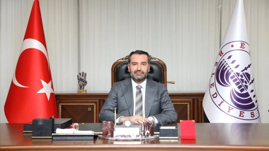 Elazığ Belediye Başkanı Şahin Şerifoğulları: “Cumhuriyetimizin kurucusu Gazi Mustafa Kemal Atatürk’ü saygı, şükran ve rahmetle anıyorum”