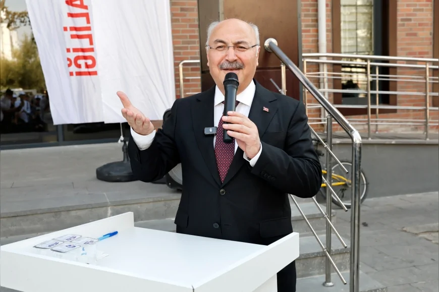 Adana Valisi Yavuz Selim Köşger: “Gençliğe yapılan yatırım, geleceğe yapılan yatırımdır”