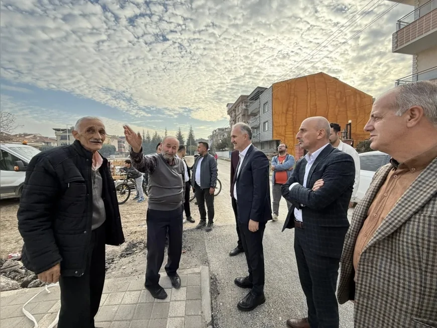 İnegöl Belediyesi Süleymaniye ve Ertuğrulgazi Mahallelerinde 3 Etaplık Asfalt Kaplama Çalışmalarına Başladı