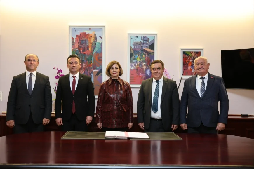 Eskişehir Büyükşehir Belediyesi Kırsal Kalkınma İçin Dört İlçe ile Tarımsal İş Birliği ve Küçükbaş Hayvan Desteği Protokolü İmzaladı