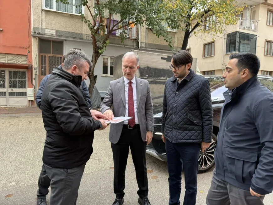 İnegöl Belediyesi Yenice Mahallesindeki Kamulaştırmaları Tamamlayarak Çıkmaz Sokakları Açıyor ve Bölgeye Yeni Otopark Alanı Kazandırıyor