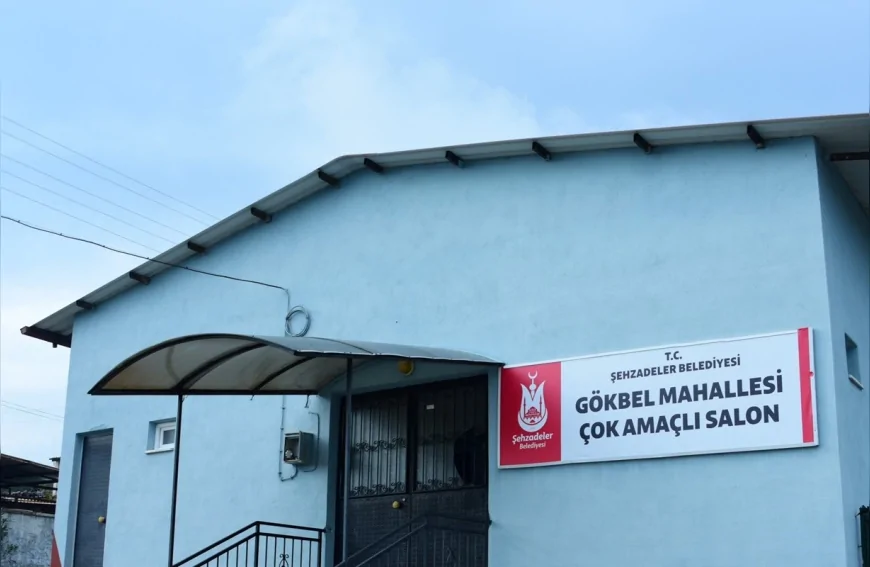 Şehzadeler Belediyesi Kırsal Mahallelerde Hizmet Alanlarının Tabelalarını Yeniledi