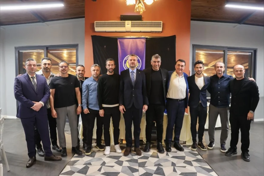 Buca Belediyespor Dayanışma Gecesi Buca Gölet Tesisleri’nde Sporun Efsanelerini Gençler İçin Bir Araya Getirdi