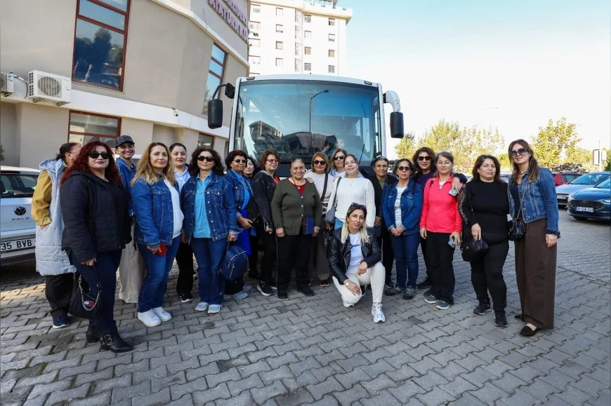 Narlıdere Belediyesi Gönüllü Destekçilerini Kemalpaşa Kültür Gezisiyle Bir Araya Getirerek Dayanışmayı Güçlendirdi