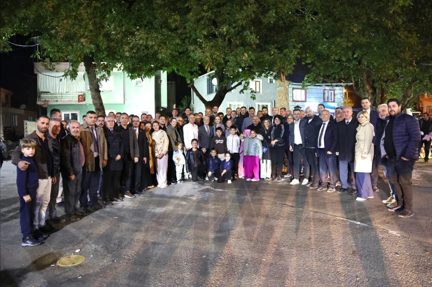 Bursa Büyükşehir Belediye Başkanı Mustafa Bozbey Karahıdır’da vatandaşlarla buluştu: “Toprağa sahip çıkmak ve çiftçiyi desteklemek en büyük önceliğimiz”