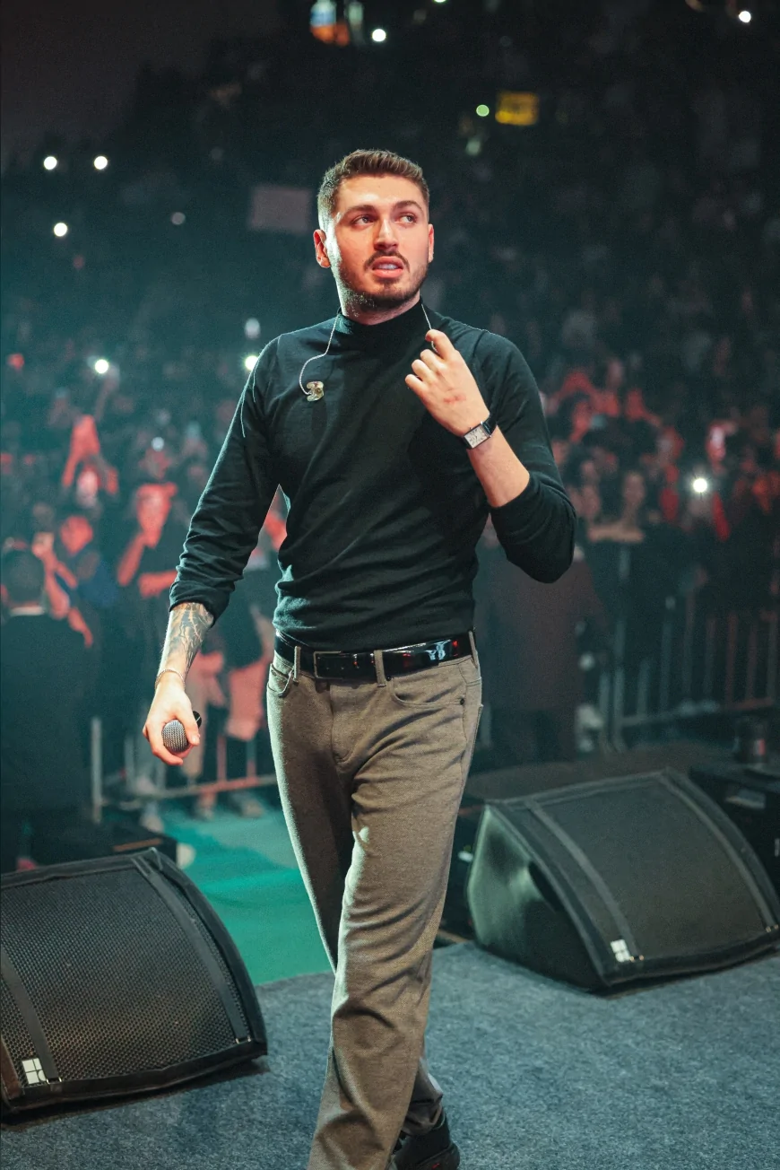 BLOK3 Kars’taki İsmail Aytemiz Spor Ve Sergi Sarayı Konserinde Tüm Biletlerin Tükendiği Gecede Yoğun İlgiyle Sahne Aldı