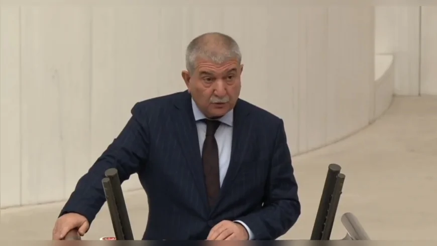 GELECEK PARTİLİ DR KANİ TORUN: “İÇ BARIŞI OLMAYAN BİR ÜLKENİN DİPLOMASİSİ ETKİLİ OLAMAZ, OYUN KURMAZ SADECE OYUNDA SAVRULUR”