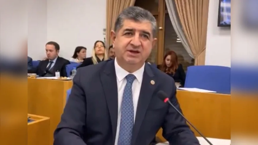 CHP’Lİ CAVİT ARI: “ANTALYA ATATÜRK DEVLET HASTANESİ PROJE YOKKEN KAPATILDI, MANAVGAT VE PAYALLAR’DA HASTANE İNŞAATLARI ÇÖKÜYOR”