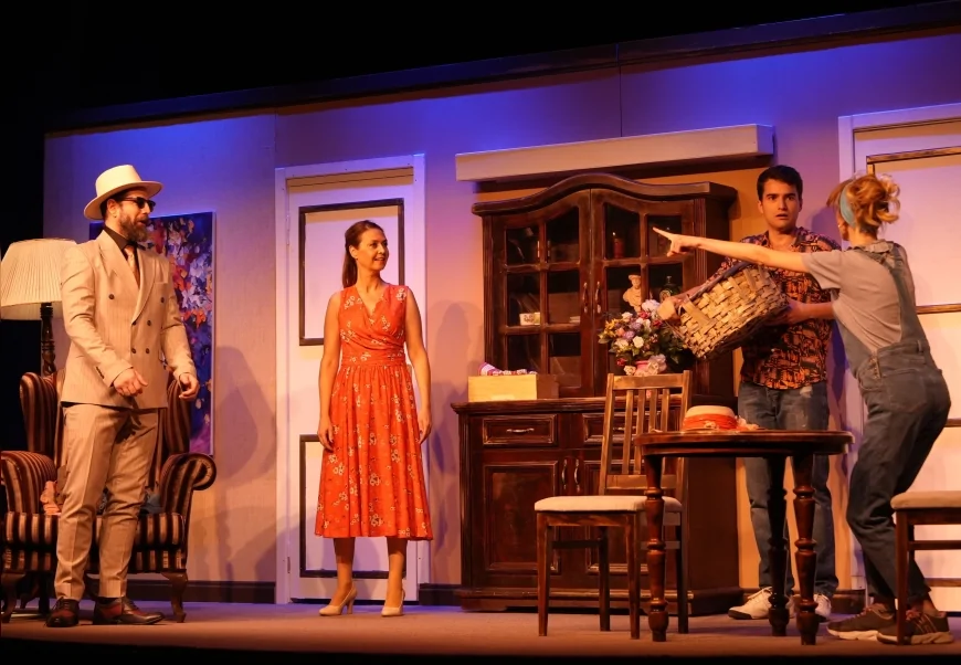 Eskişehir Şehir Tiyatroları’nın Yeni Oyunu “Kendime Kıyamam” Tepebaşı Sahnesi’nde İlk Gösteriminde Büyük İlgi Gördü