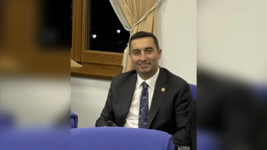 İYİ PARTİLİ BURAK AKBURAK: “VİZE KRİZİ ARTIK TEKNİK DEĞİL ULUSAL İTİBAR SORUNU; DİPLOMATİK PASAPORTA VİZE UYGULAYAN 5 ÜLKEDEN BİRİYİZ”