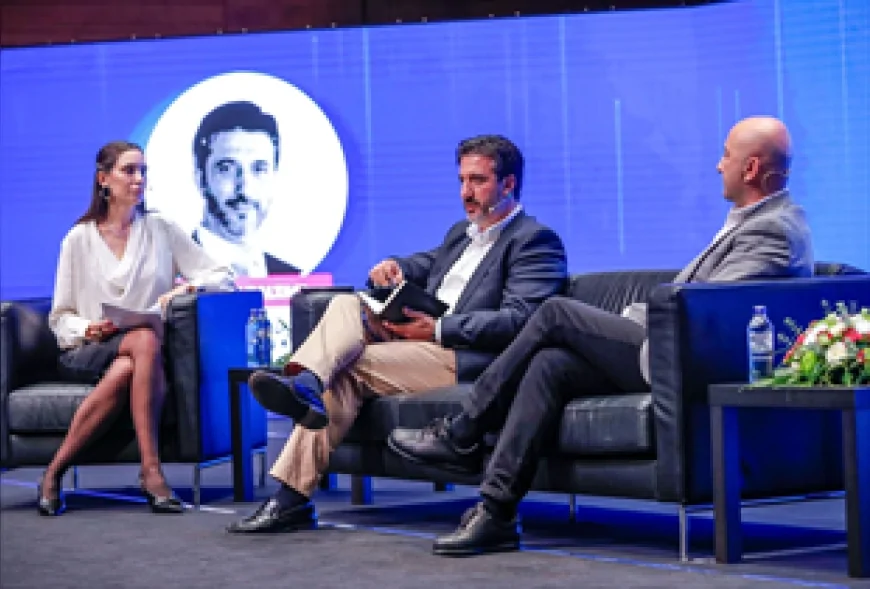 İzmir’de Teknoloji ve İnovasyon Zirvesi’nde Yapay Zekanın İnsanlık Tarihinde Yeni Bir Eşik Açtığı Vurgulandı